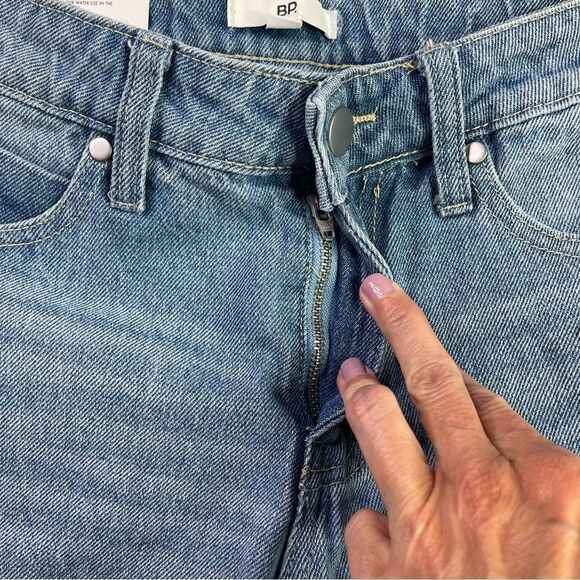 BP Mom Jeans Women's 27 Blue Light Wash High Rise Straight Leg Distressed - Picture 2 of 11